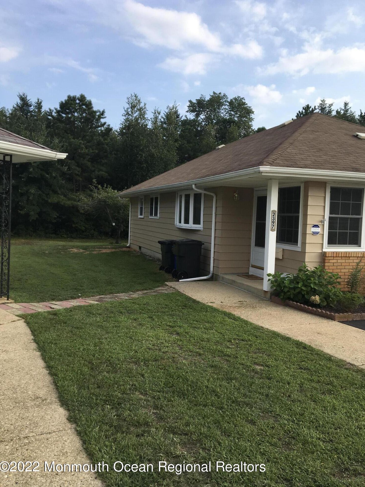 2397 Yorktowne Blvd, Toms River NJ  08753-1654 exterior