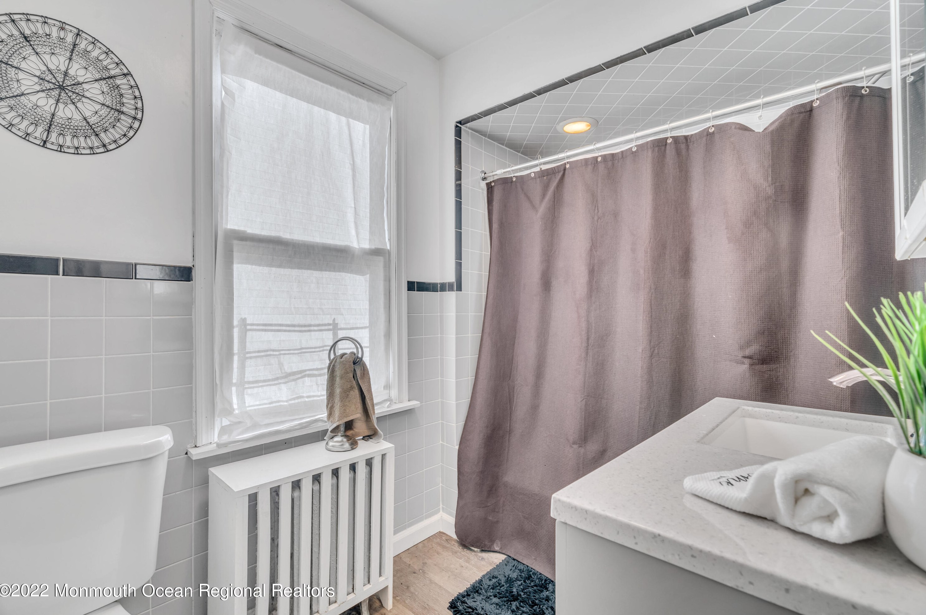 160 Broad St, Matawan NJ  07747-3135 exterior