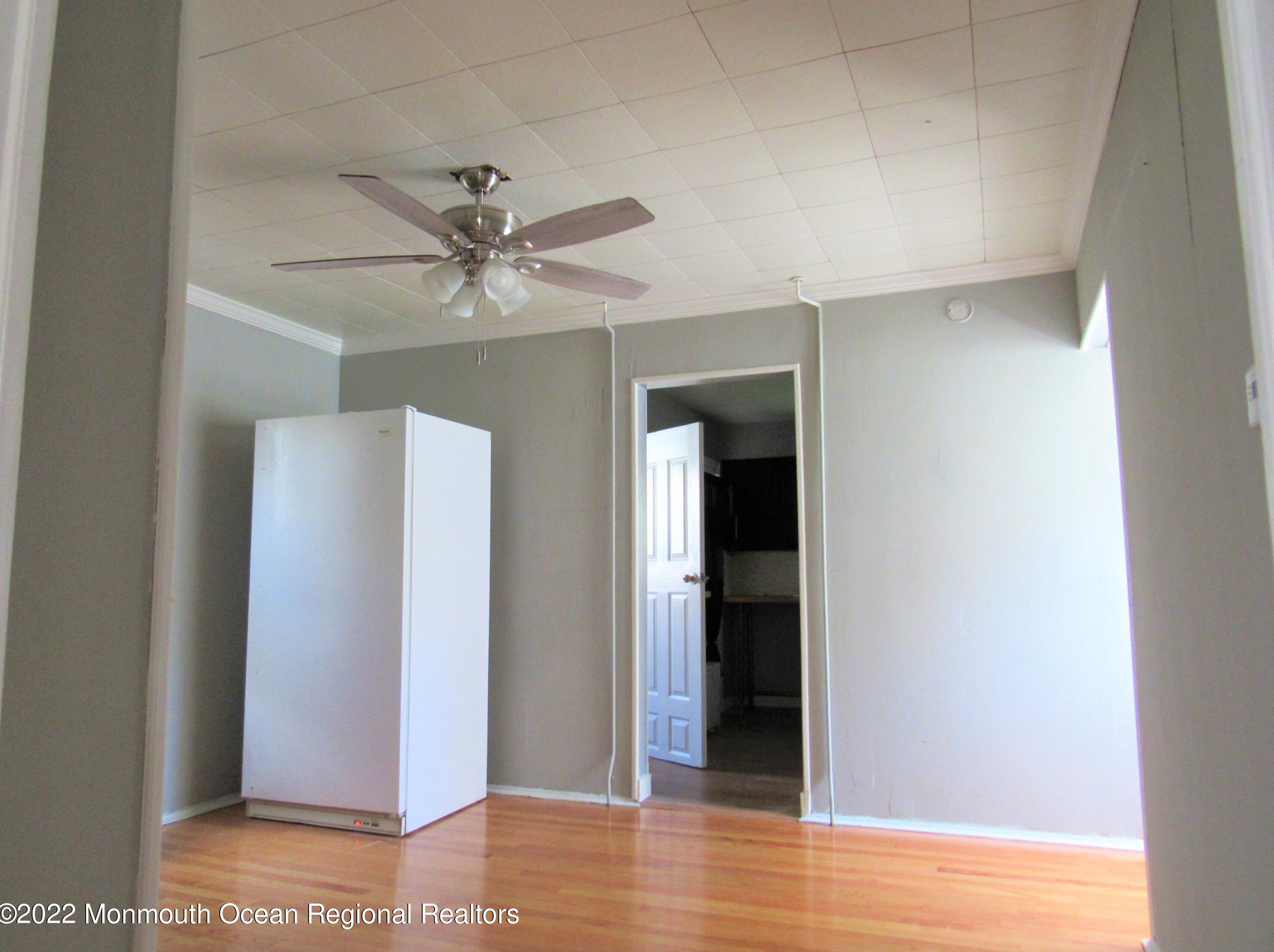 15 Florence Ave, South River NJ 08882-1021 exterior