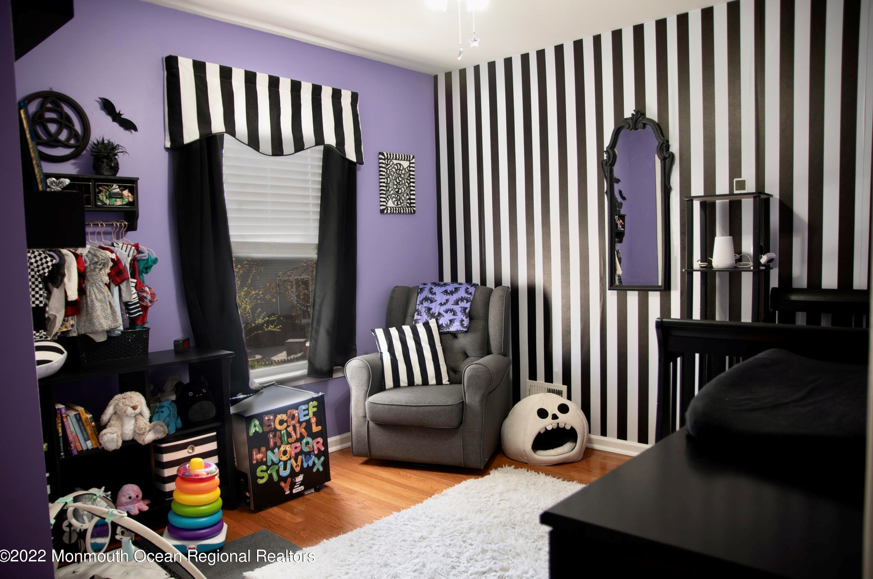 4 Dolan Ave, Matawan NJ 07747-1007 exterior