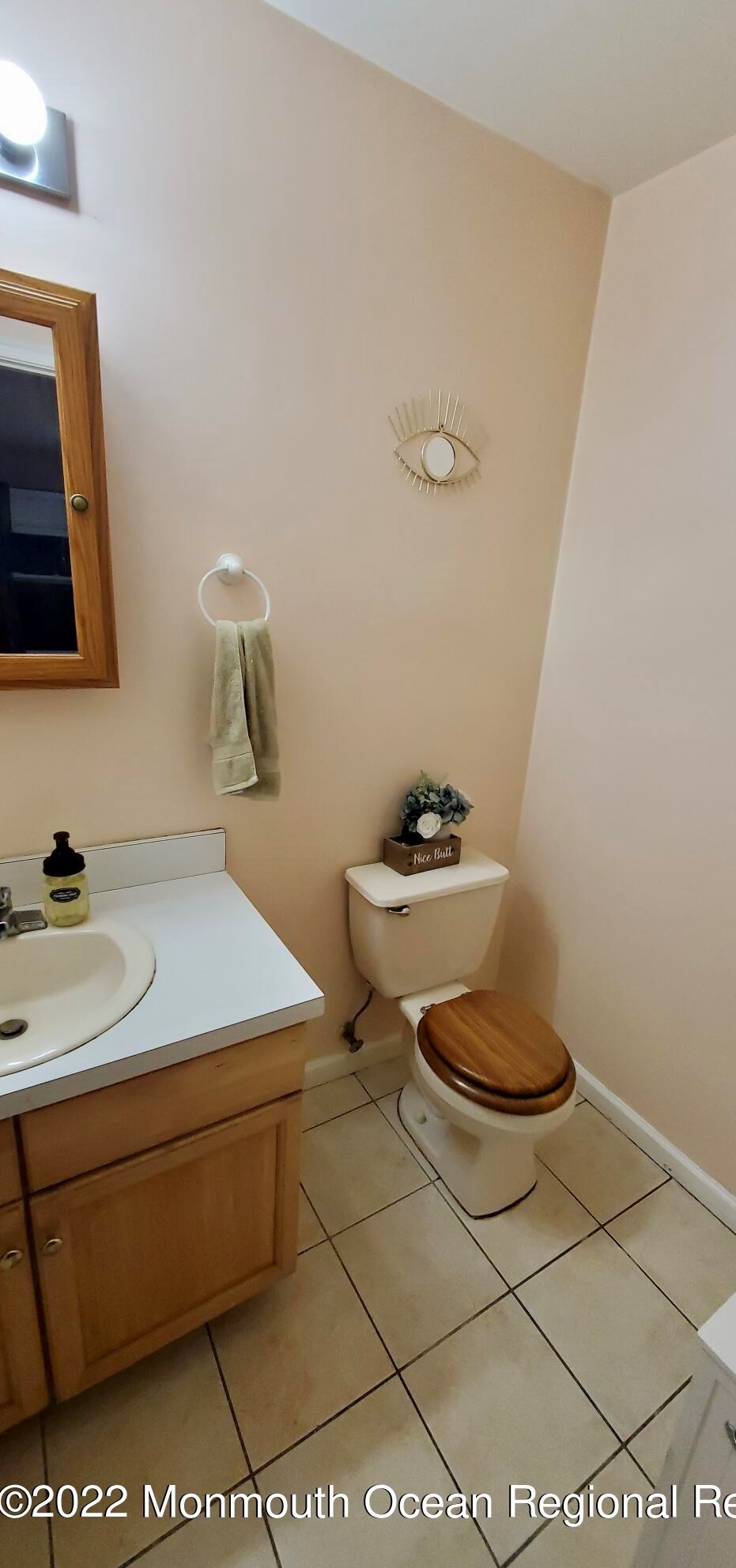 4 Dolan Ave, Matawan NJ 07747-1007 exterior