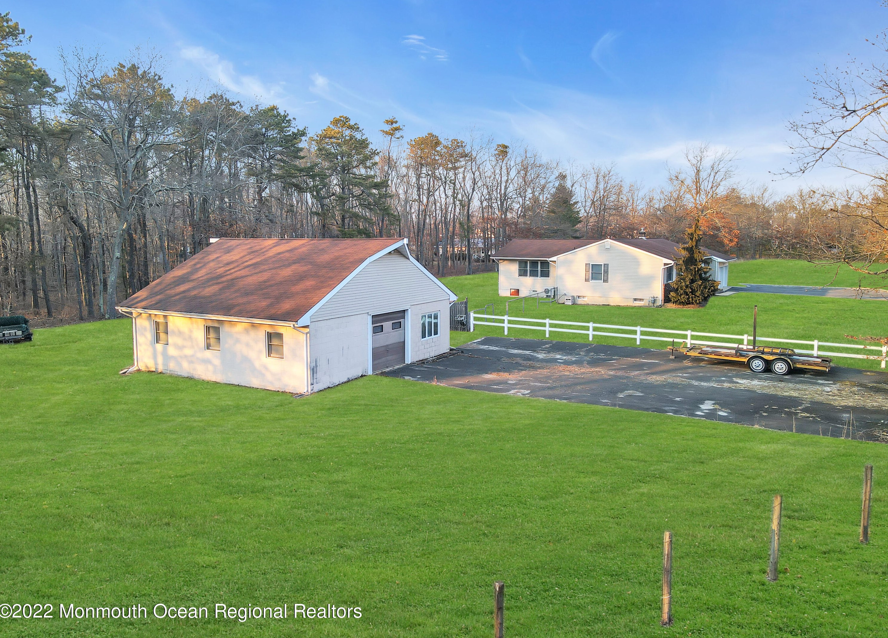 219 Manchester Ave, Toms River NJ exterior