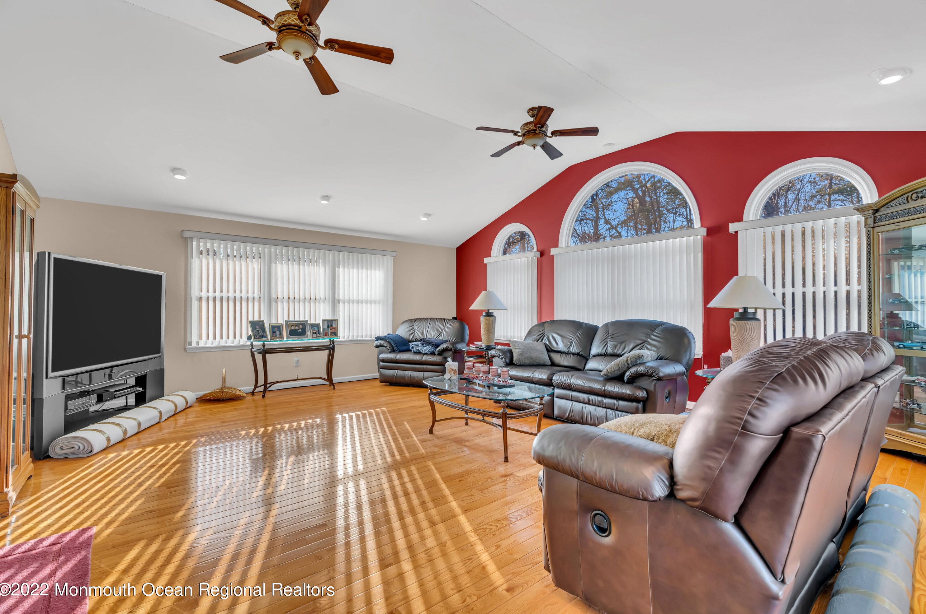 219 Manchester Ave, Toms River NJ exterior