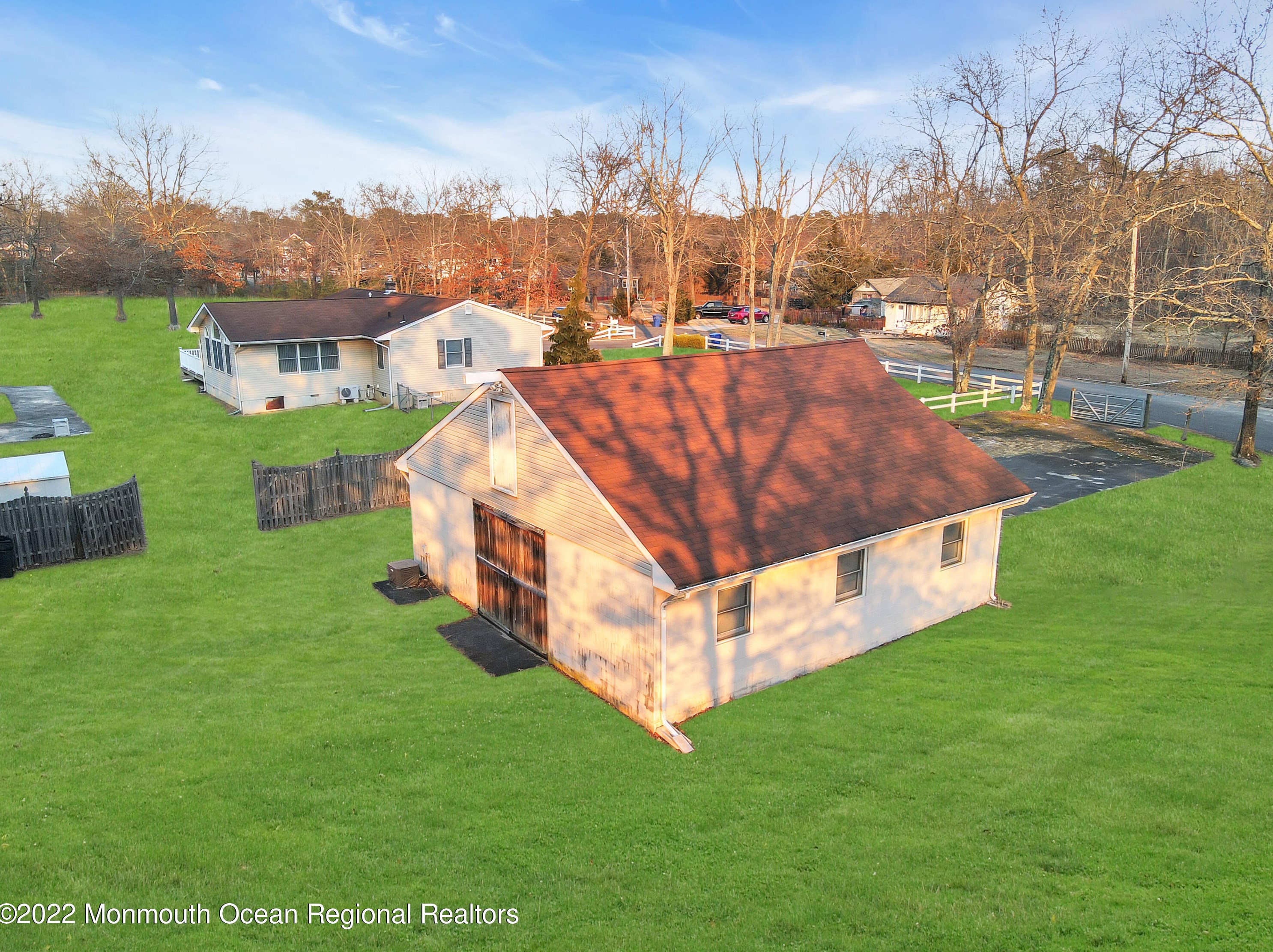 219 Manchester Ave, Toms River NJ exterior