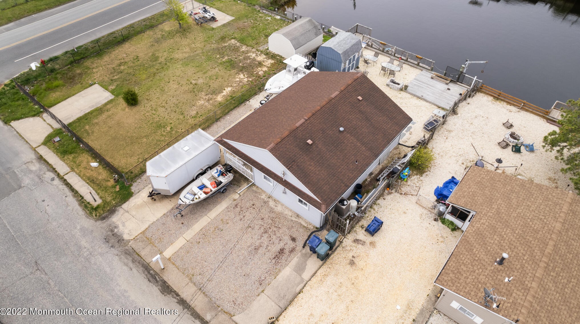 3 Thames Rd, Tuckerton NJ  08087-1130 exterior