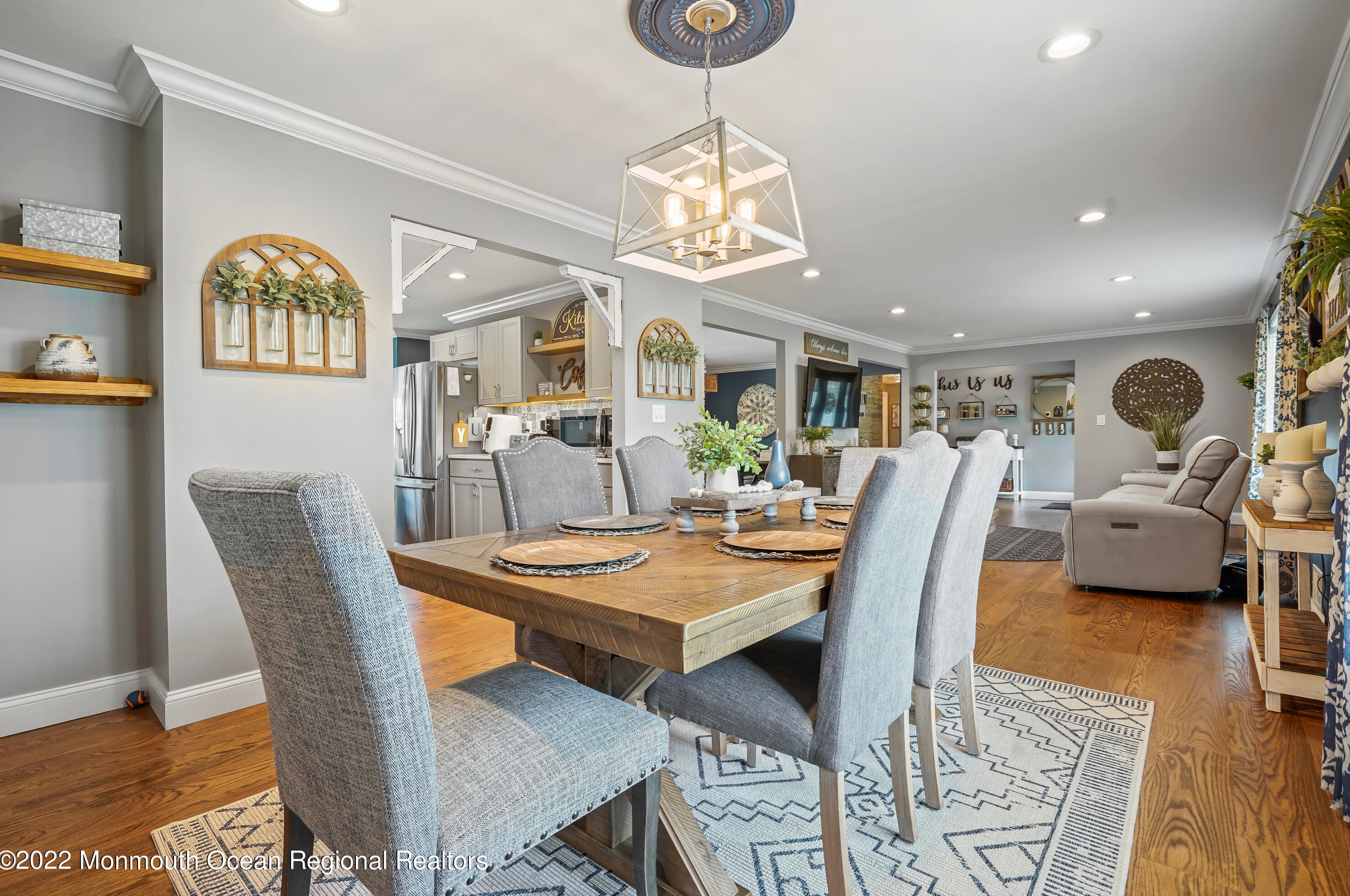 23 Mcfadden Dr, Monroe Twp NJ 08831-2416 exterior