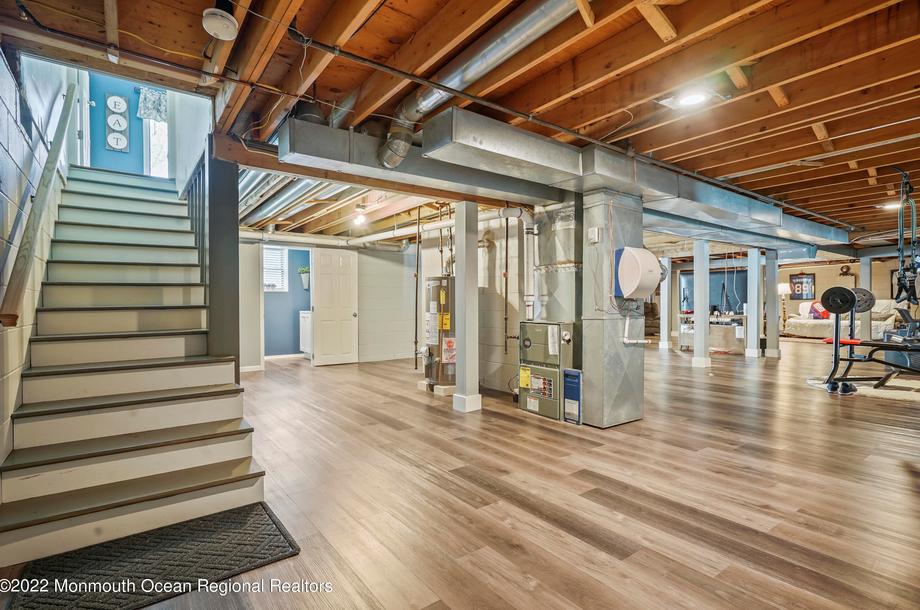 23 Mcfadden Dr, Monroe Twp NJ 08831-2416 exterior