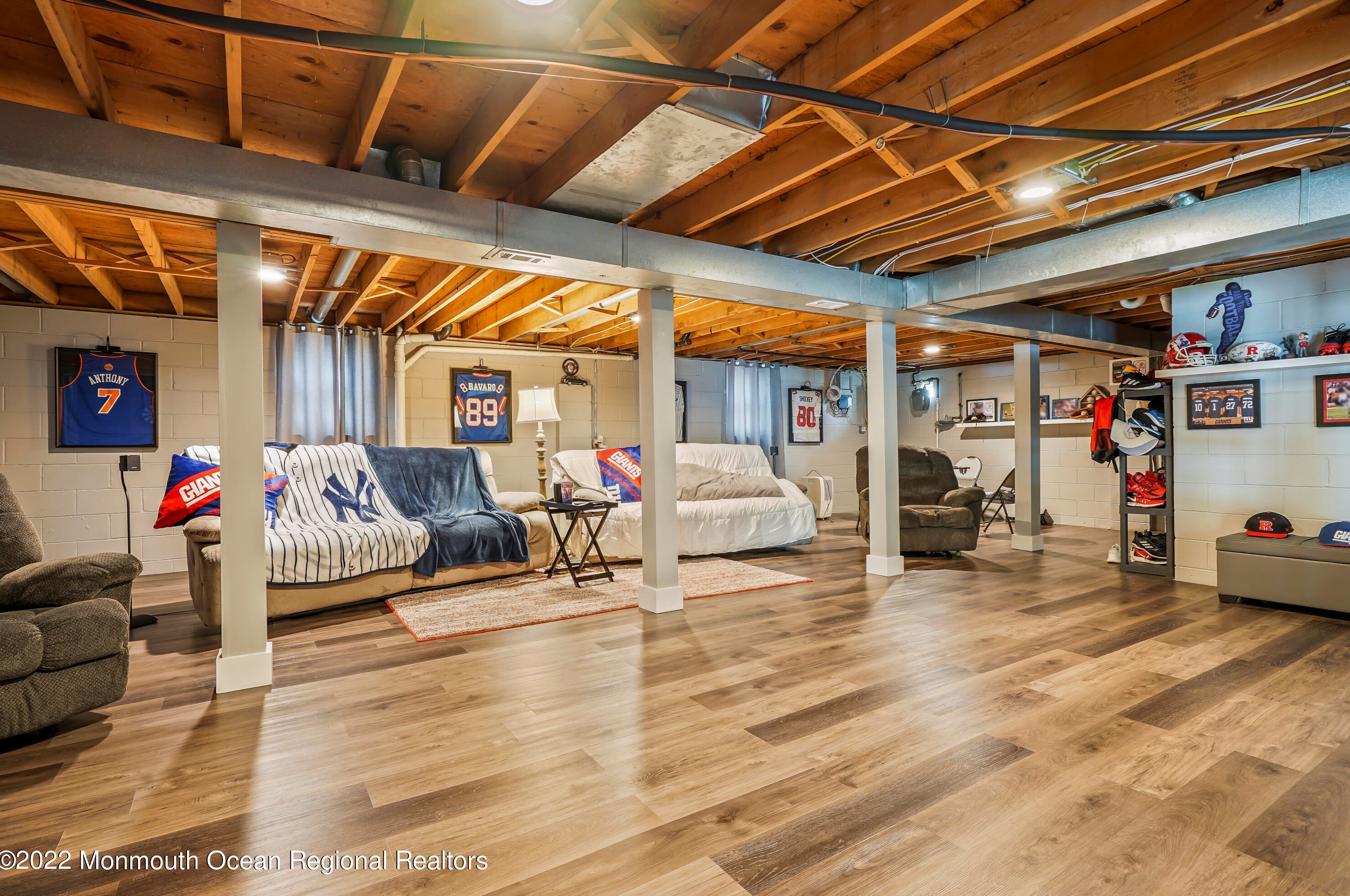 23 Mcfadden Dr, Monroe Twp NJ 08831-2416 exterior