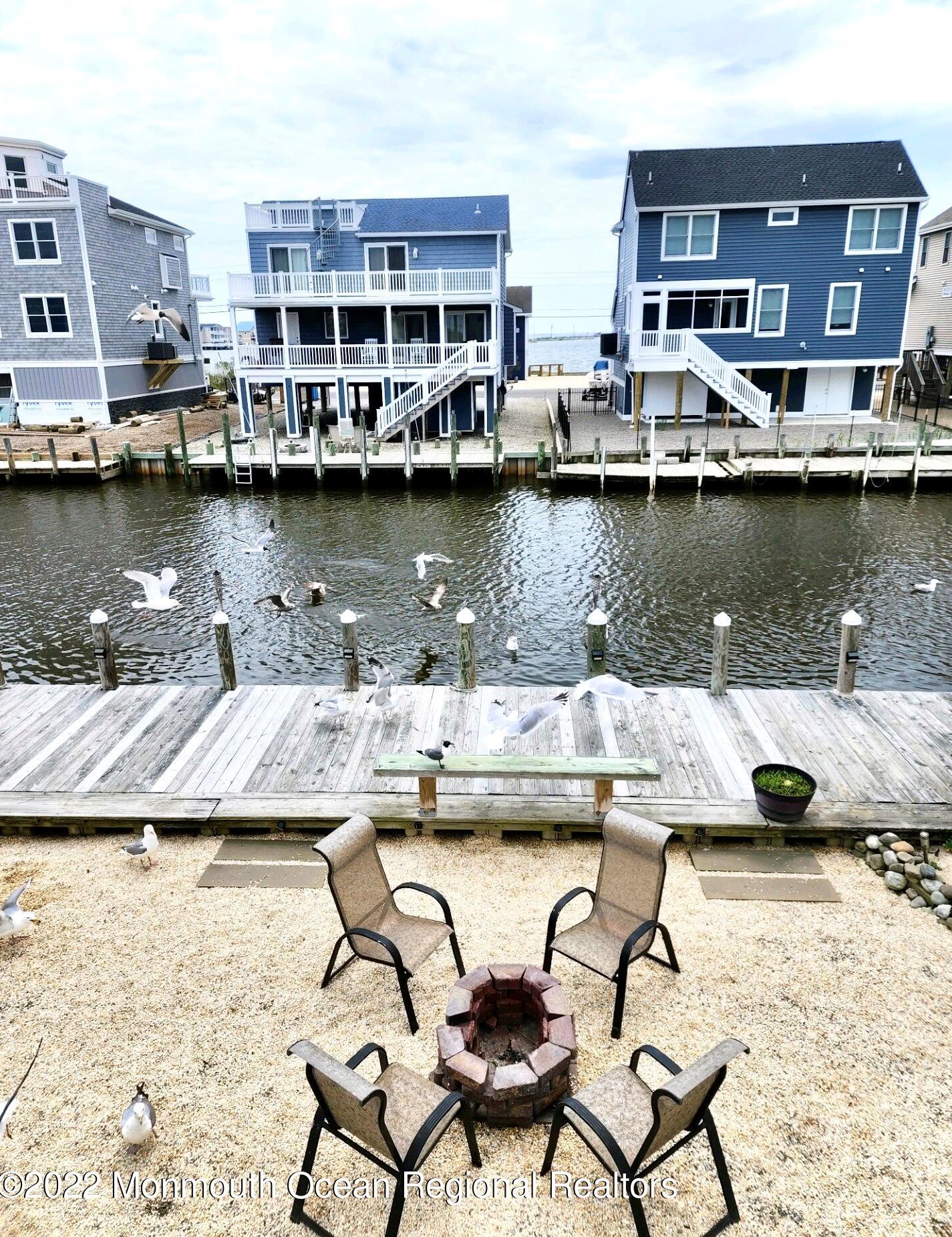 20 Carroll Ave, Tuckerton NJ  08087-2404 exterior