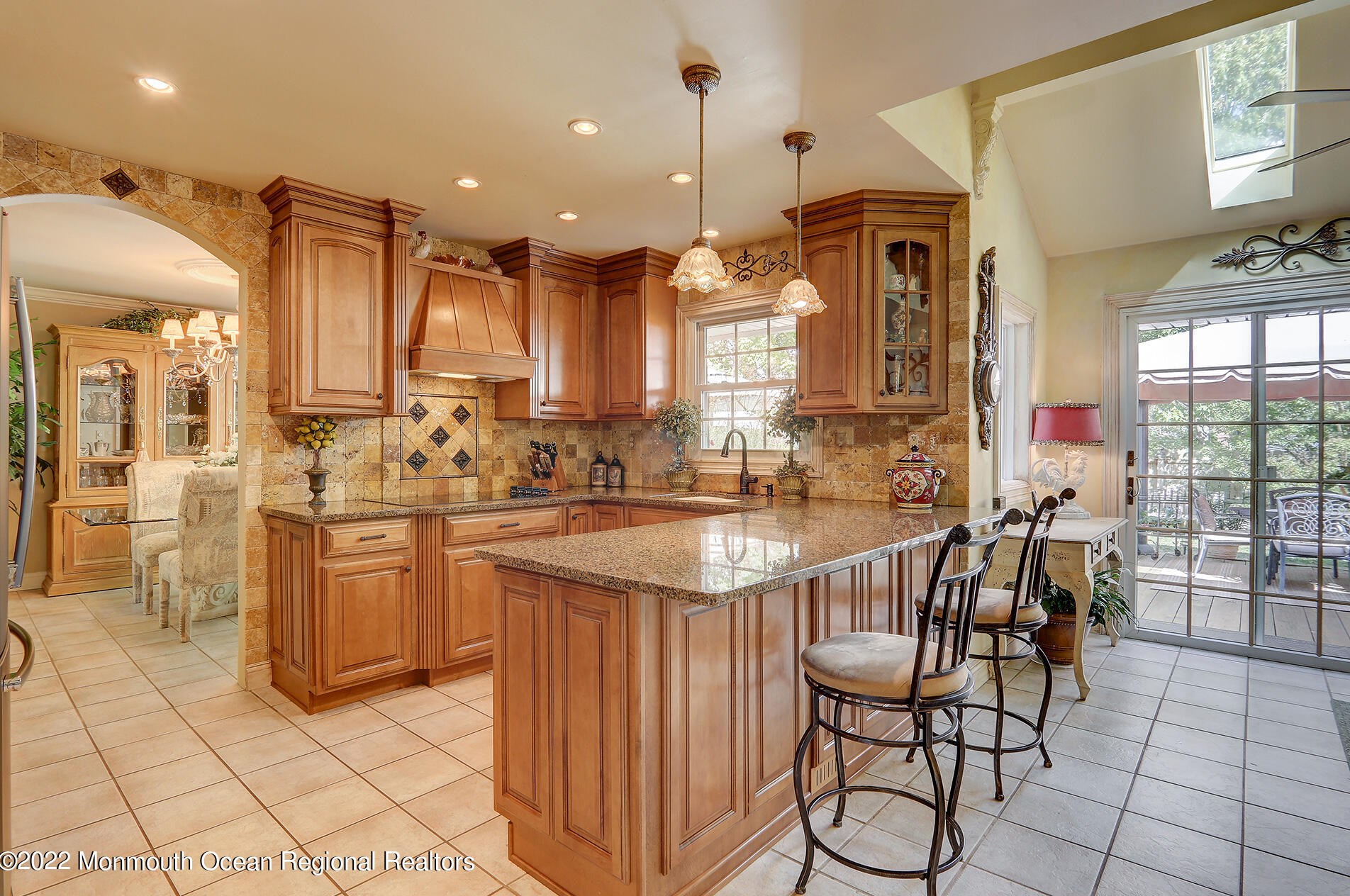 4382 Highway 516, Matawan NJ  07747-2158 exterior