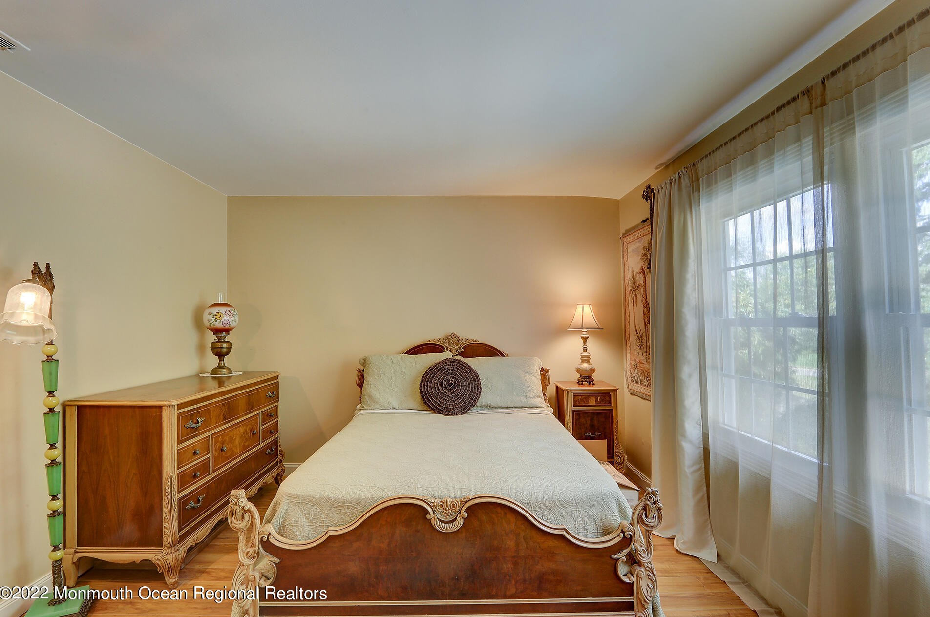 4382 Highway 516, Matawan NJ  07747-2158 exterior