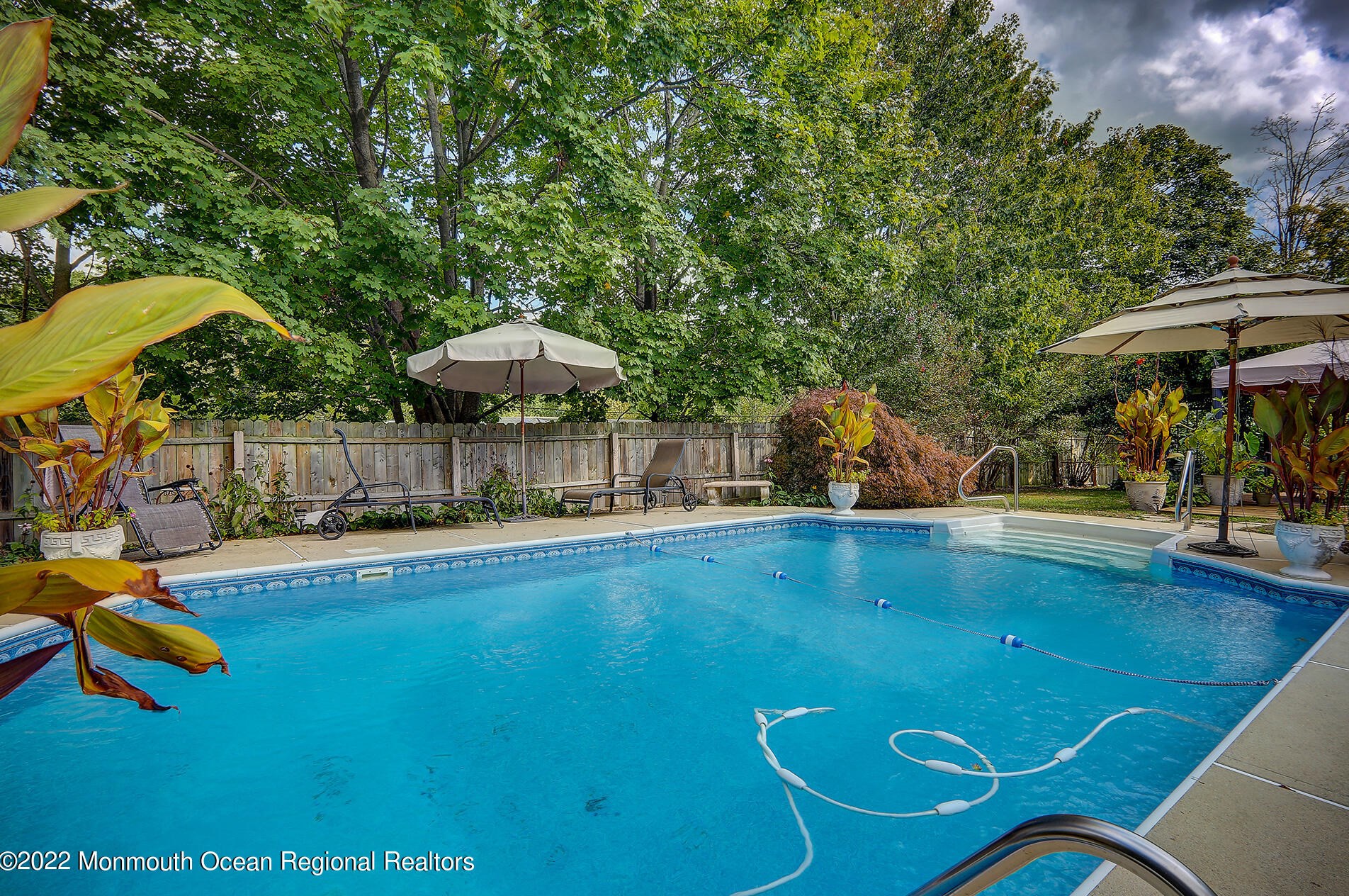4382 Highway 516, Matawan NJ  07747-2158 exterior