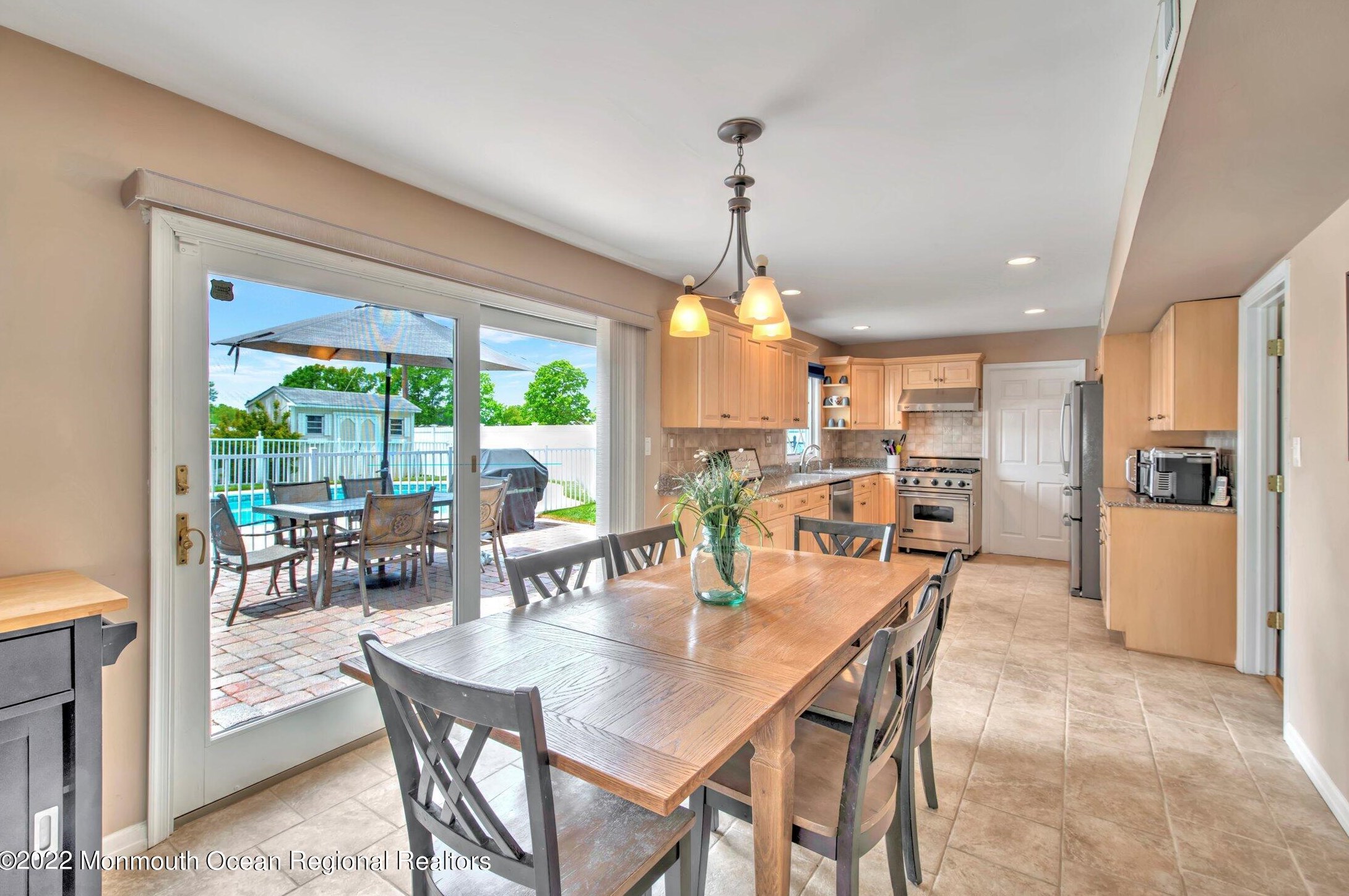 13 Idaho Ln, Matawan NJ 07747-1530 exterior