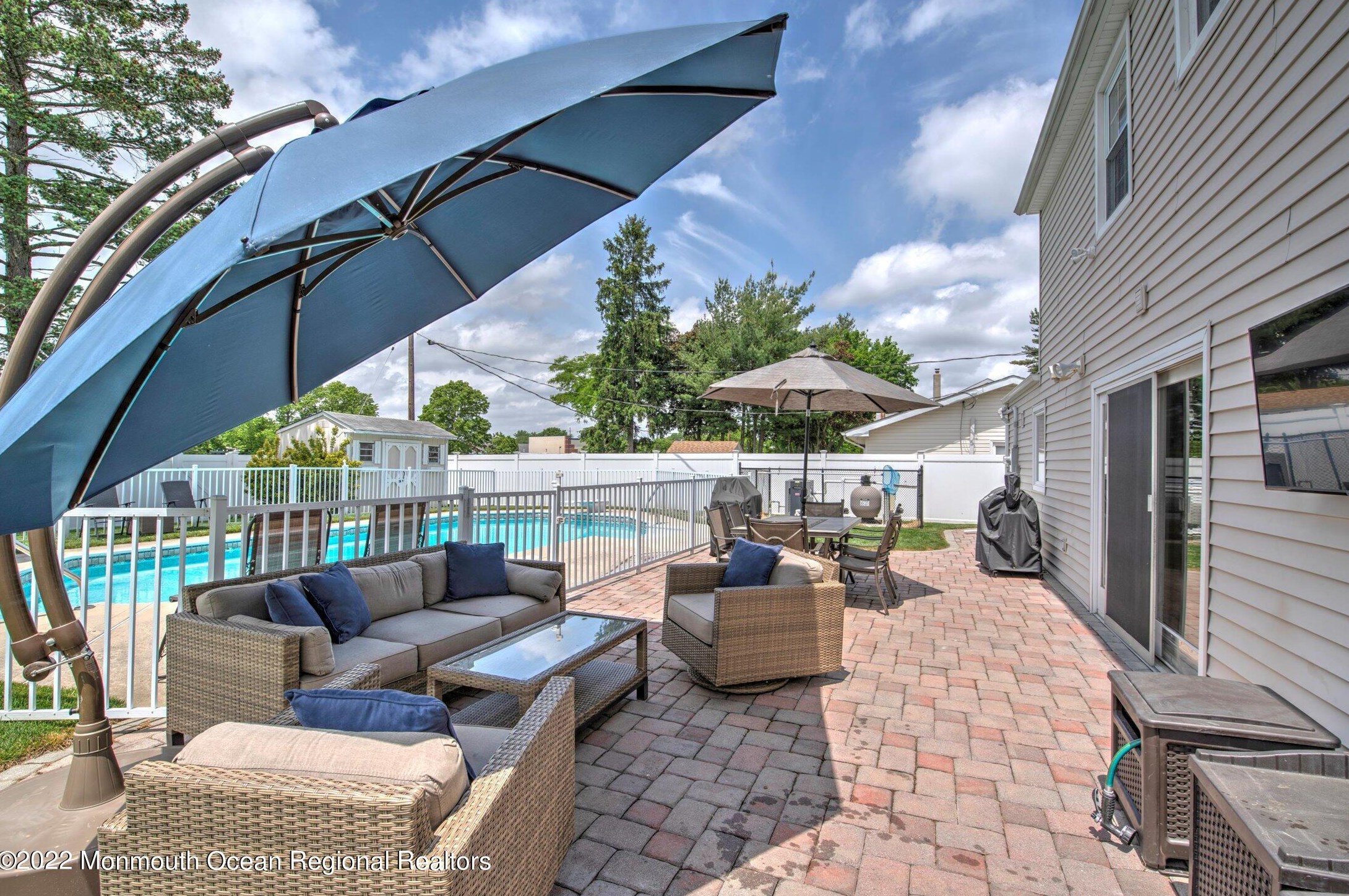 13 Idaho Ln, Matawan NJ 07747-1530 exterior