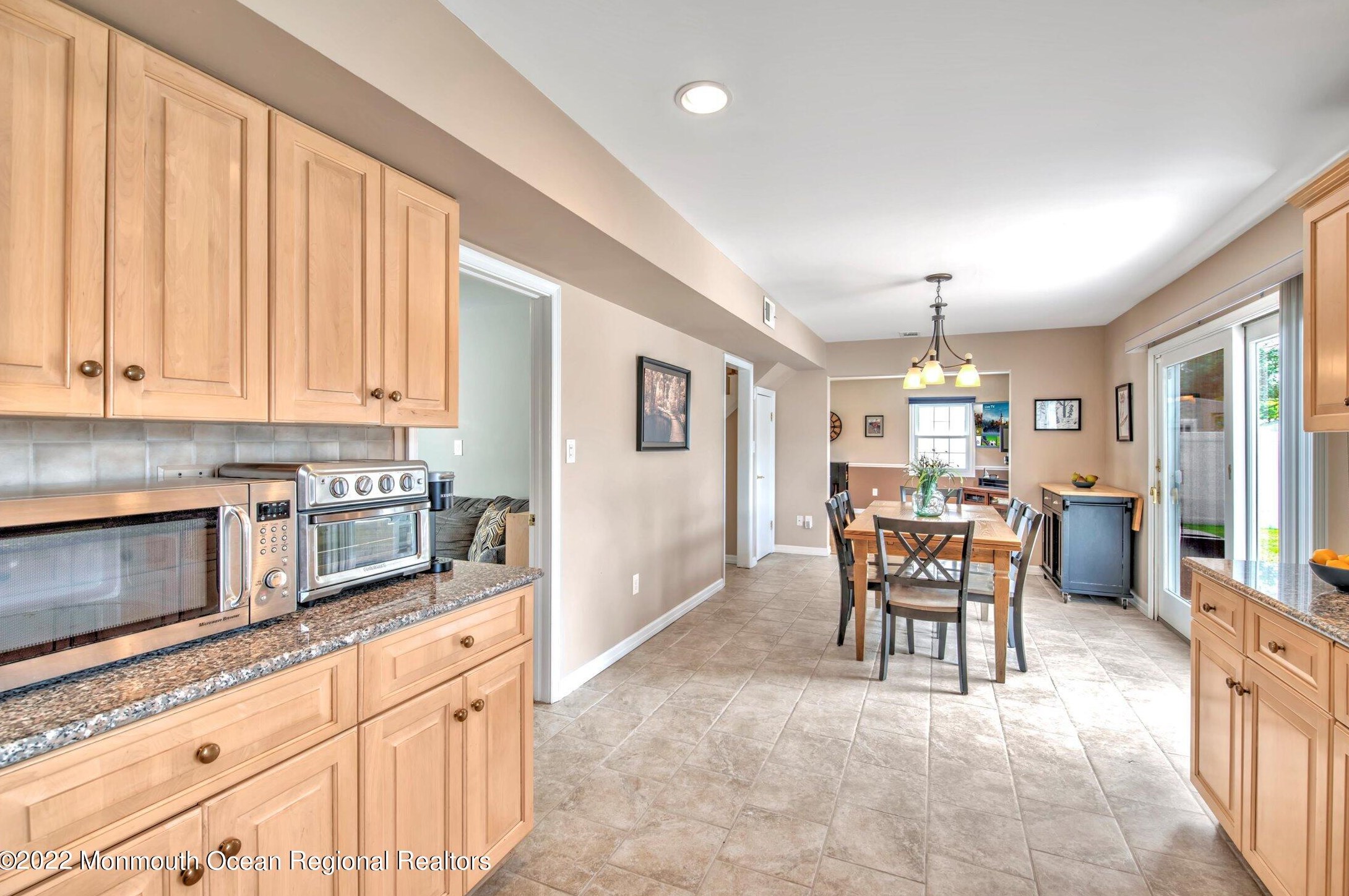 13 Idaho Ln, Matawan NJ 07747-1530 exterior