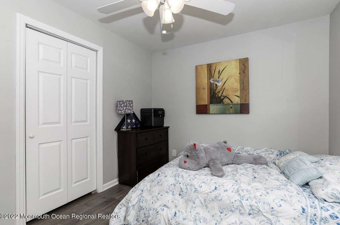 472 Dover Rd, Toms River NJ 08757-5222 exterior