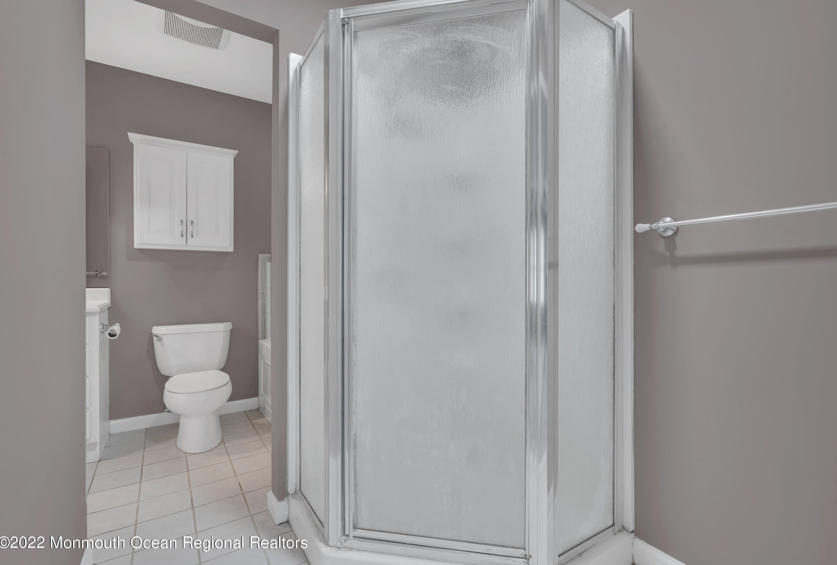 204 Bent Trl, Toms River NJ 08753-8339 exterior