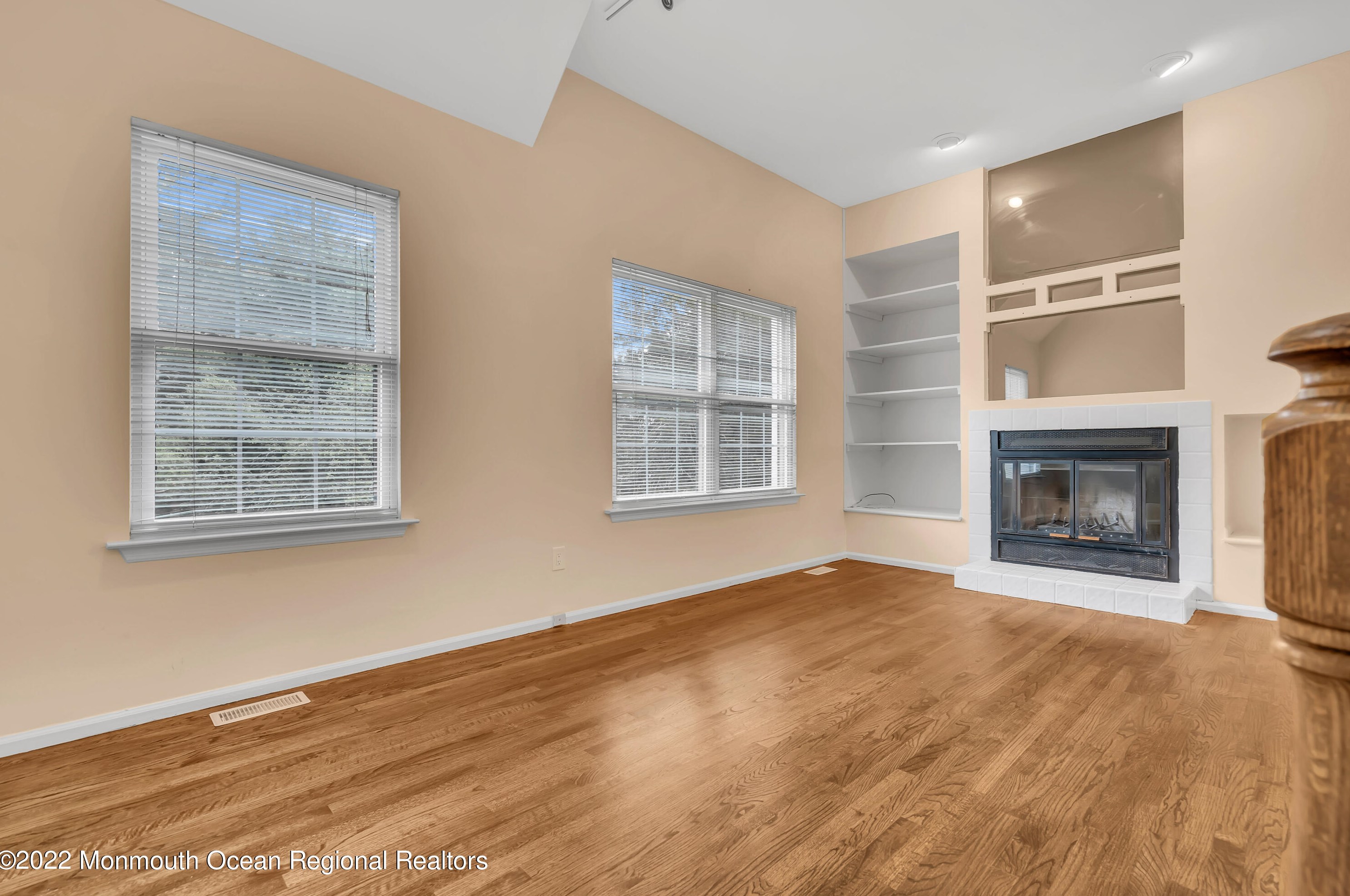 204 Bent Trl, Toms River NJ 08753-8339 exterior