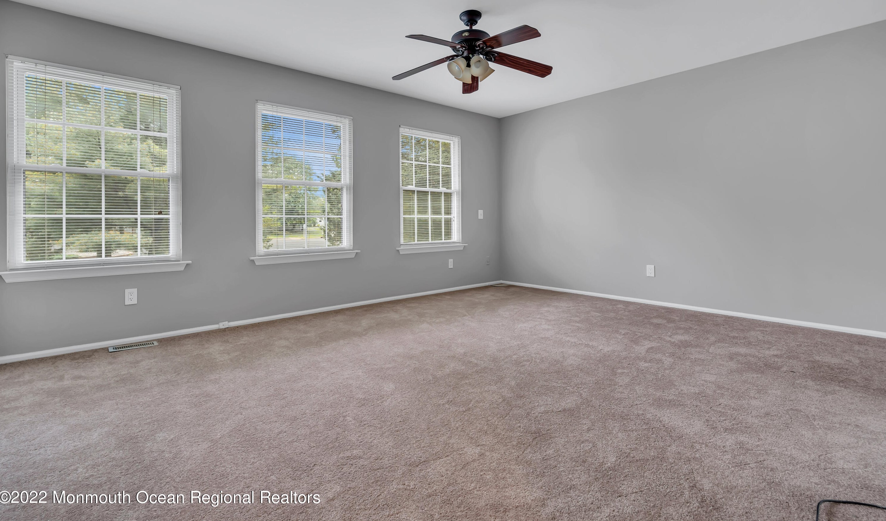 204 Bent Trl, Toms River NJ 08753-8339 exterior