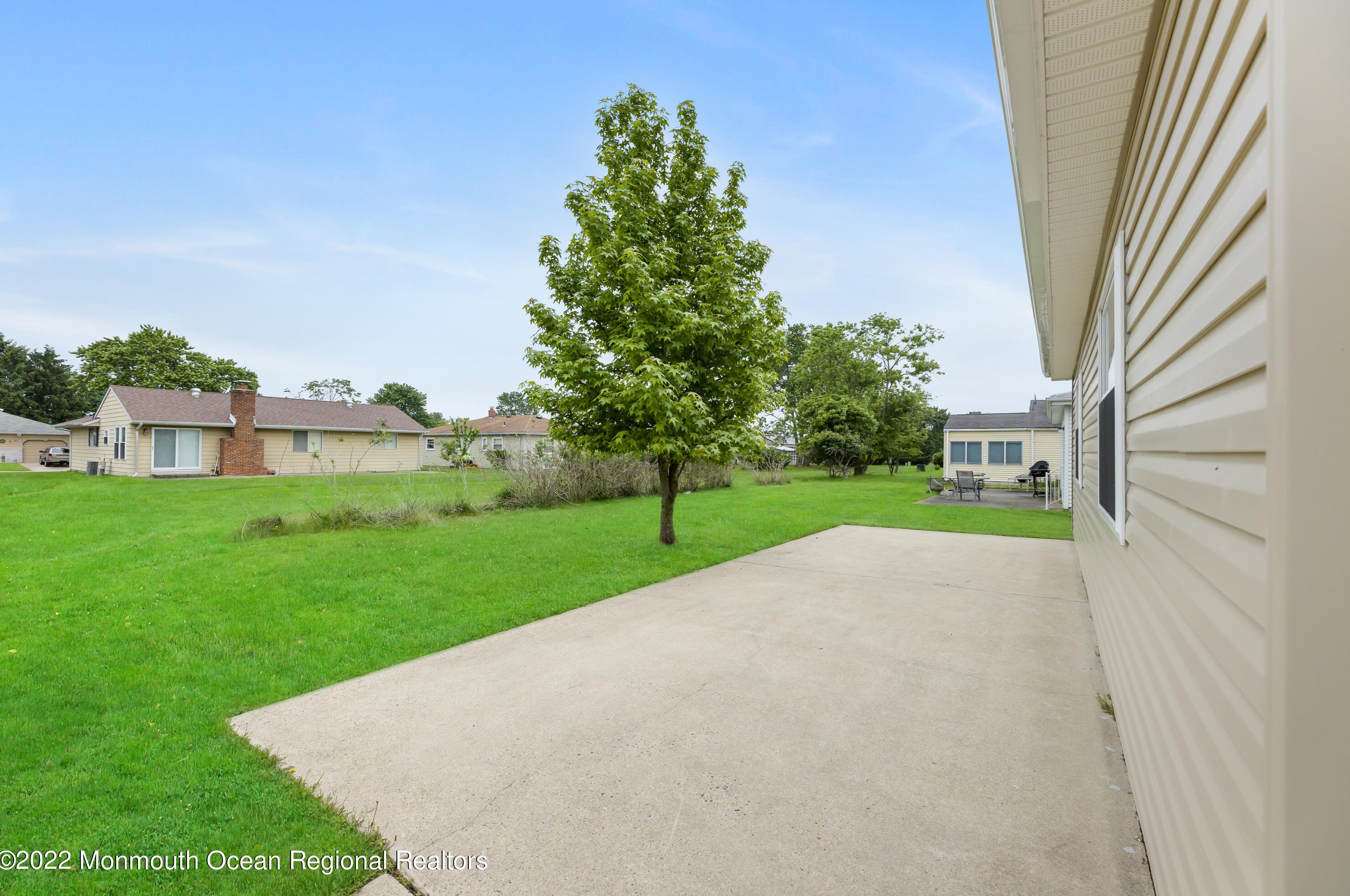 71 Hyannis St, Toms River NJ  08757-3843 exterior