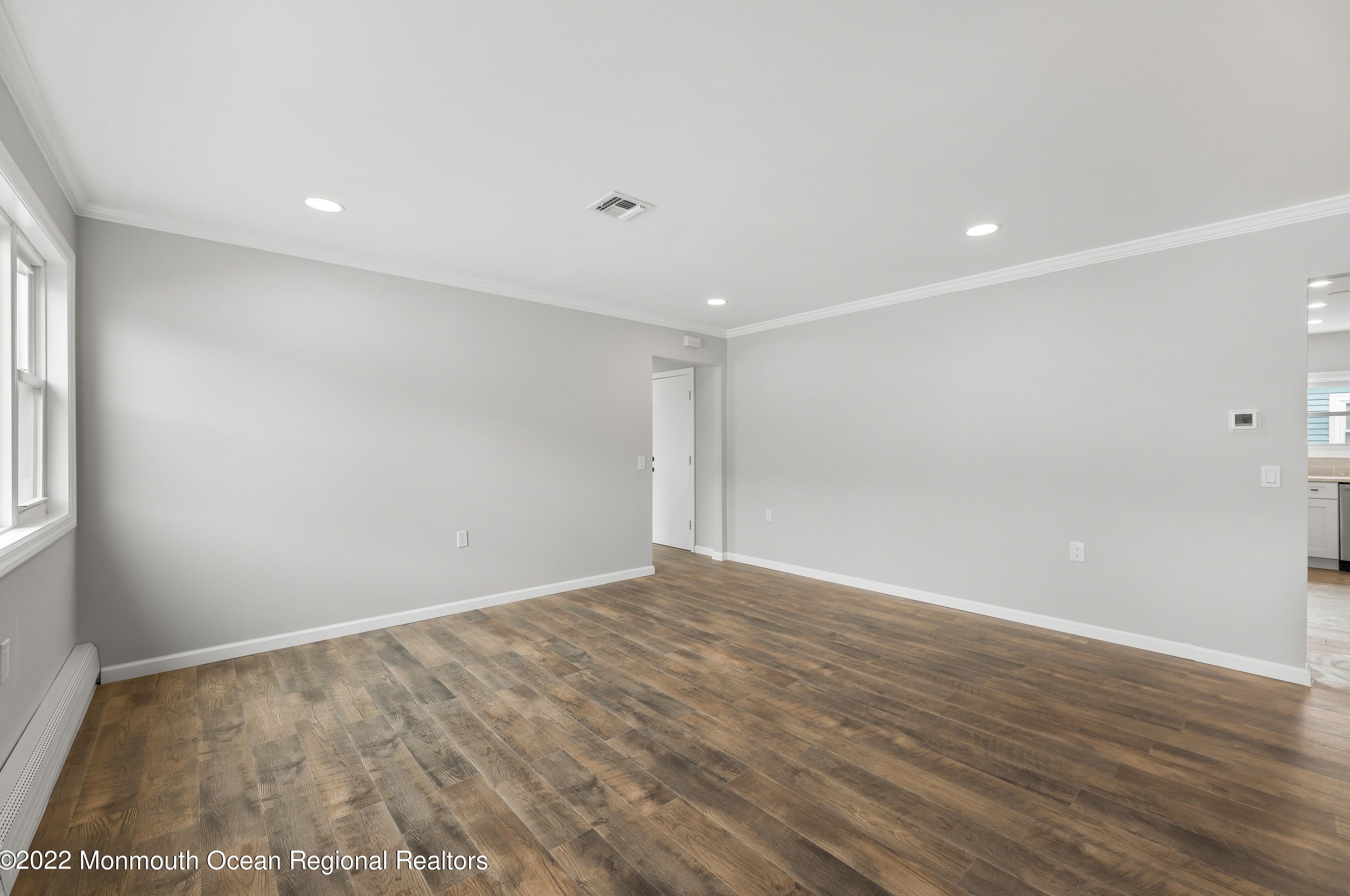 71 Hyannis St, Toms River NJ  08757-3843 exterior