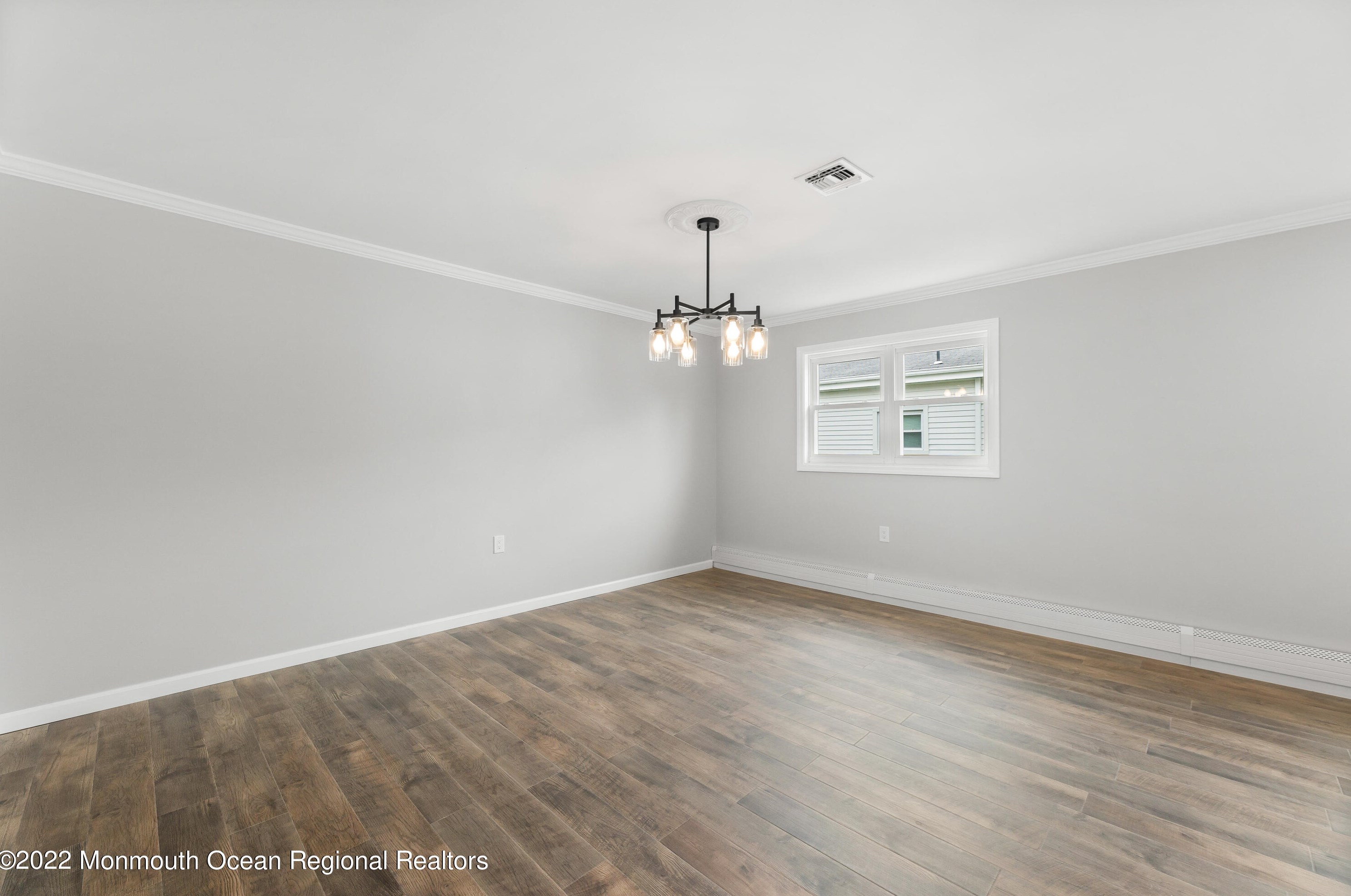 71 Hyannis St, Toms River NJ  08757-3843 exterior