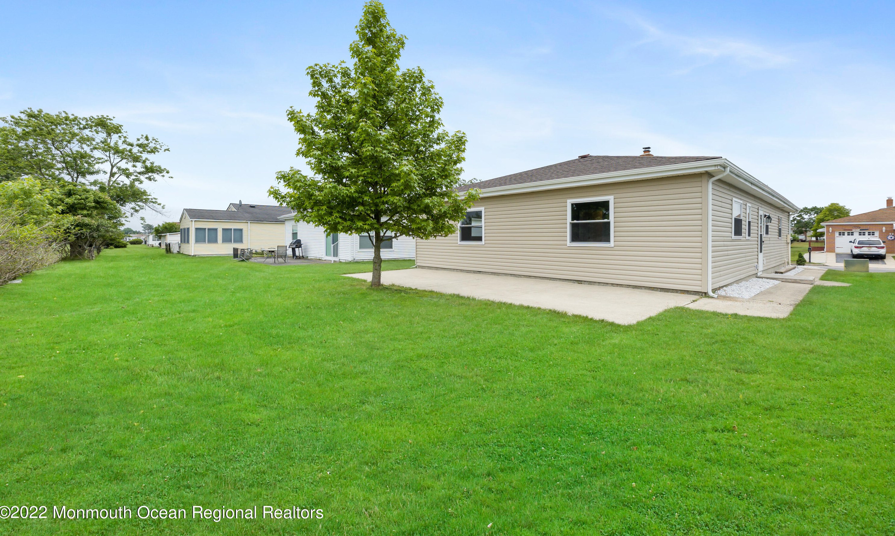 71 Hyannis St, Toms River NJ  08757-3843 exterior