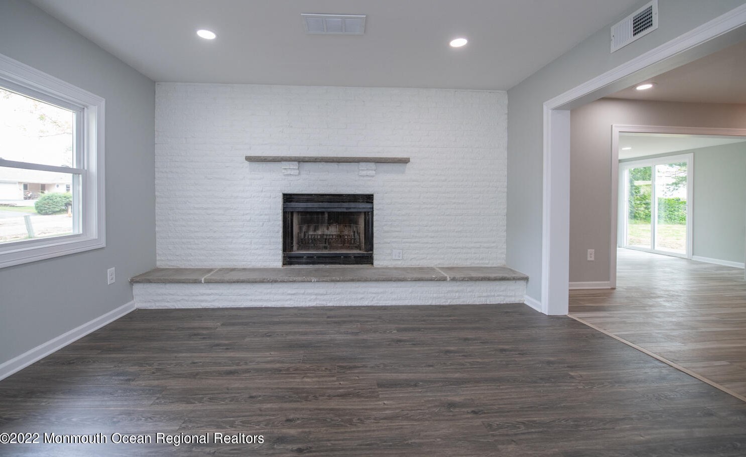 46 Avondale Ln, Matawan NJ  07747-1235 exterior