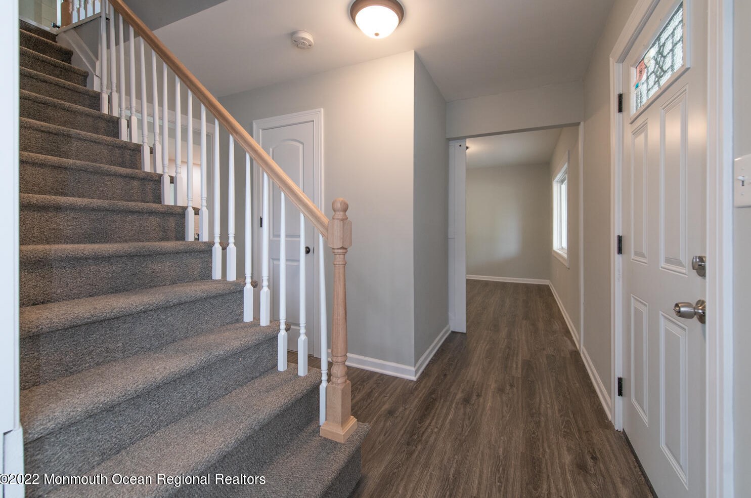 46 Avondale Ln, Matawan NJ  07747-1235 exterior
