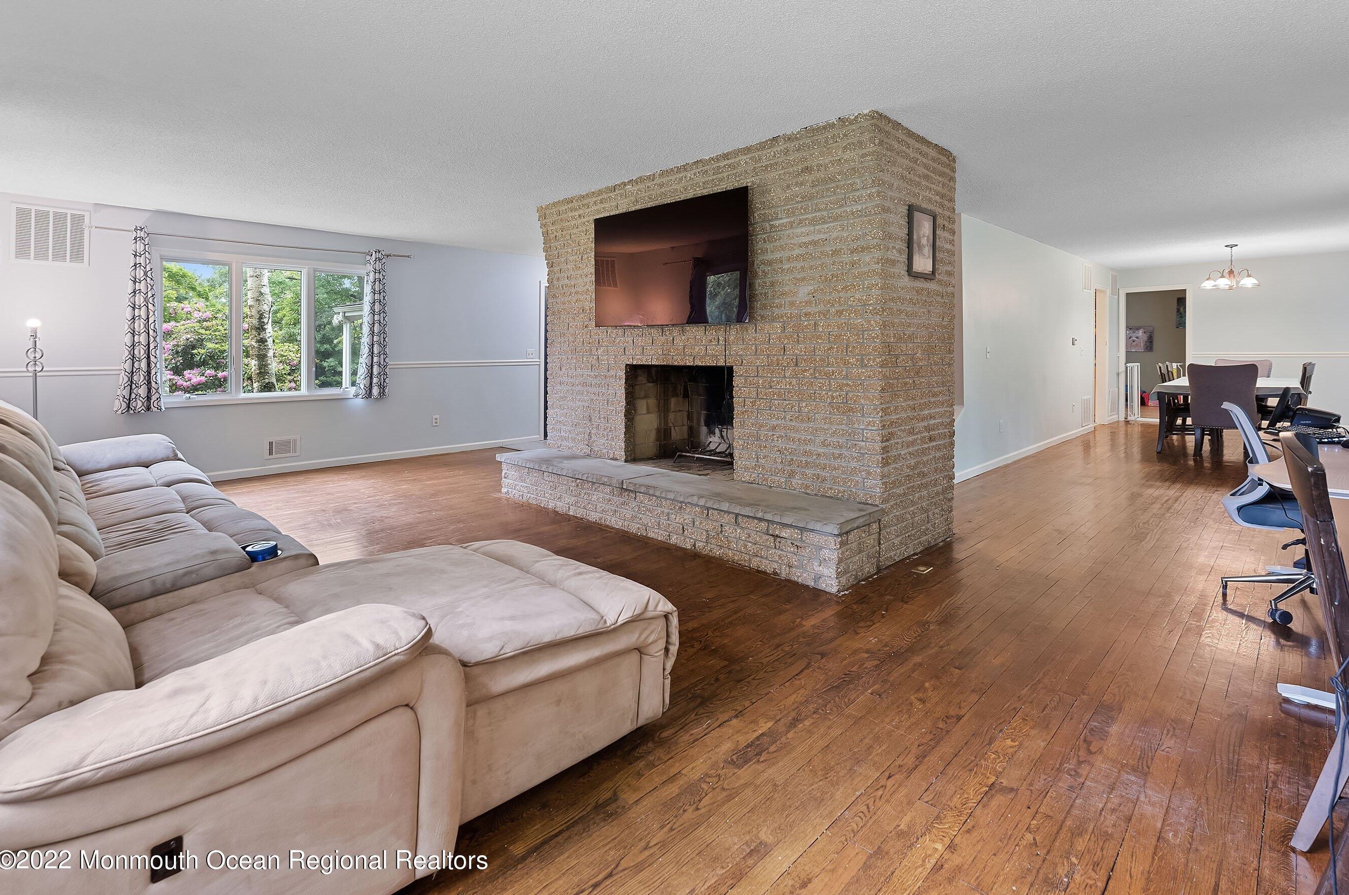 722 Mccormick Dr, Toms River NJ  08753-4338 exterior