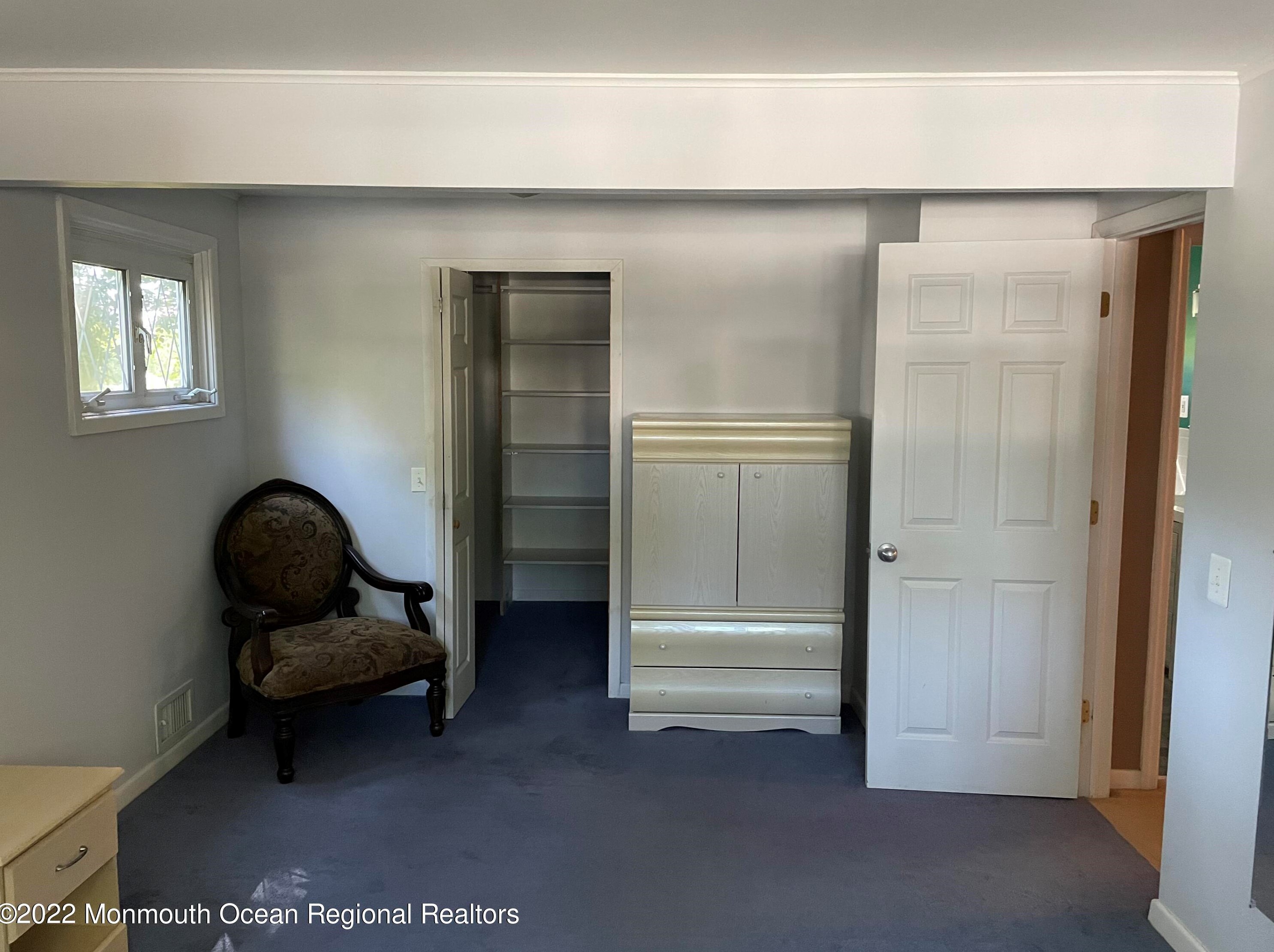 430 Lincoln Ave, Oakhurst NJ  07755-1436 exterior