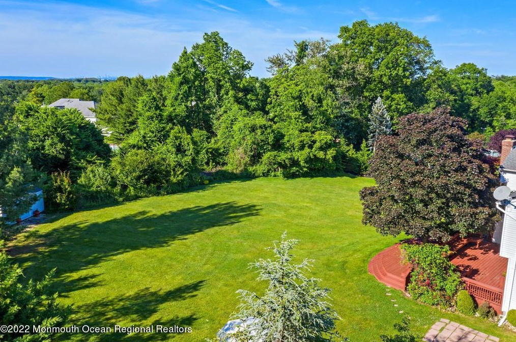 5 Dearborn Dr, Holmdel Village, NJ 07733