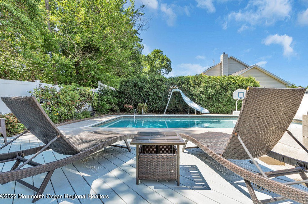 3 London Ct, Toms River NJ 08753-2215 exterior