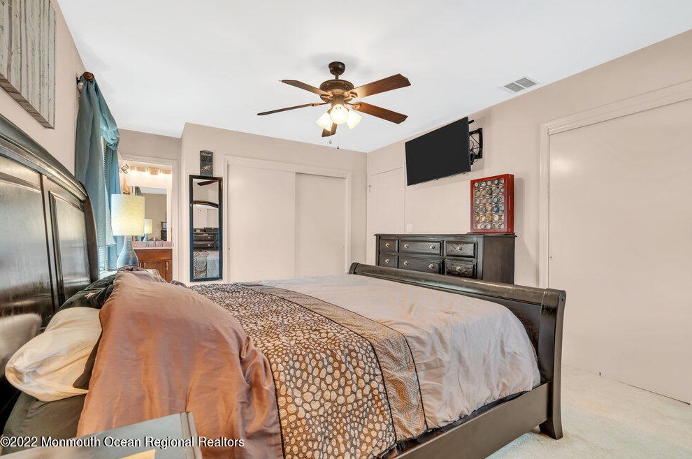 3 London Ct, Toms River NJ 08753-2215 exterior