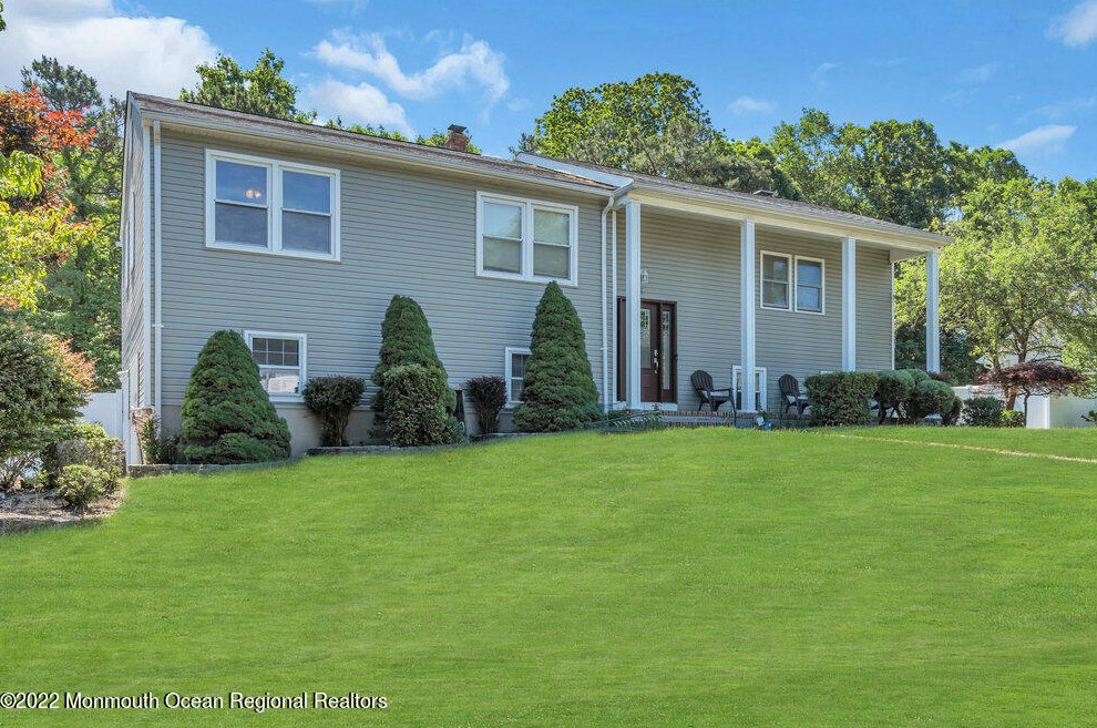 3 London Ct, Toms River NJ 08753-2215 exterior