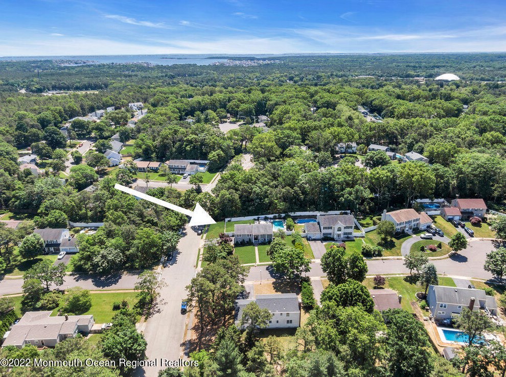 3 London Ct, Toms River NJ 08753-2215 exterior