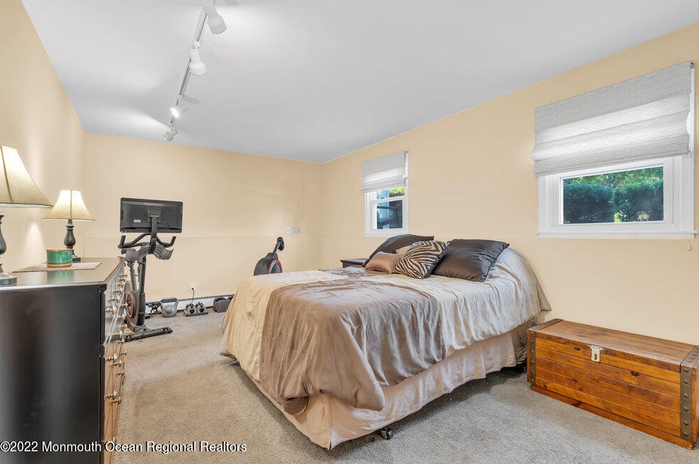 3 London Ct, Toms River NJ 08753-2215 exterior