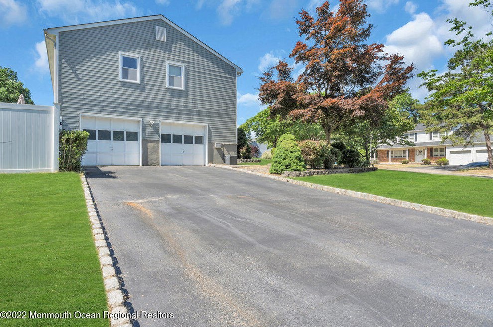 3 London Ct, Toms River NJ 08753-2215 exterior