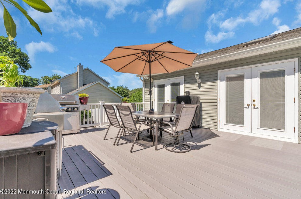 3 London Ct, Toms River NJ 08753-2215 exterior