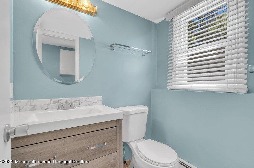 3 London Ct, Toms River NJ 08753-2215 exterior