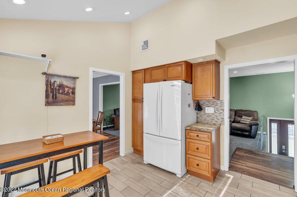 3 London Ct, Toms River NJ 08753-2215 exterior