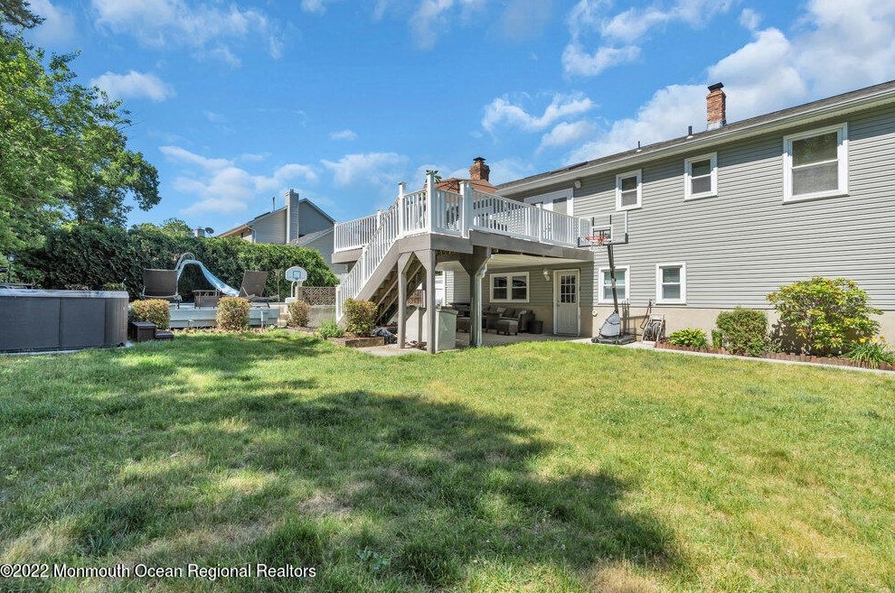 3 London Ct, Toms River NJ 08753-2215 exterior