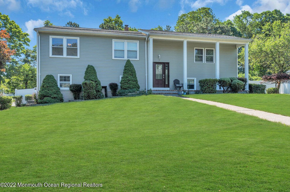 3 London Ct, Toms River NJ 08753-2215 exterior