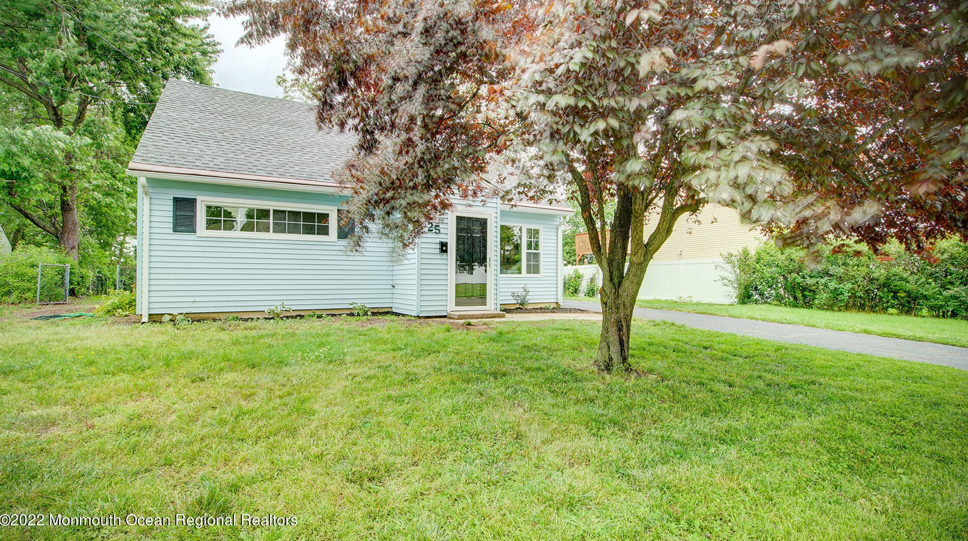 25 Roland Pl, Hazlet, NJ 07730