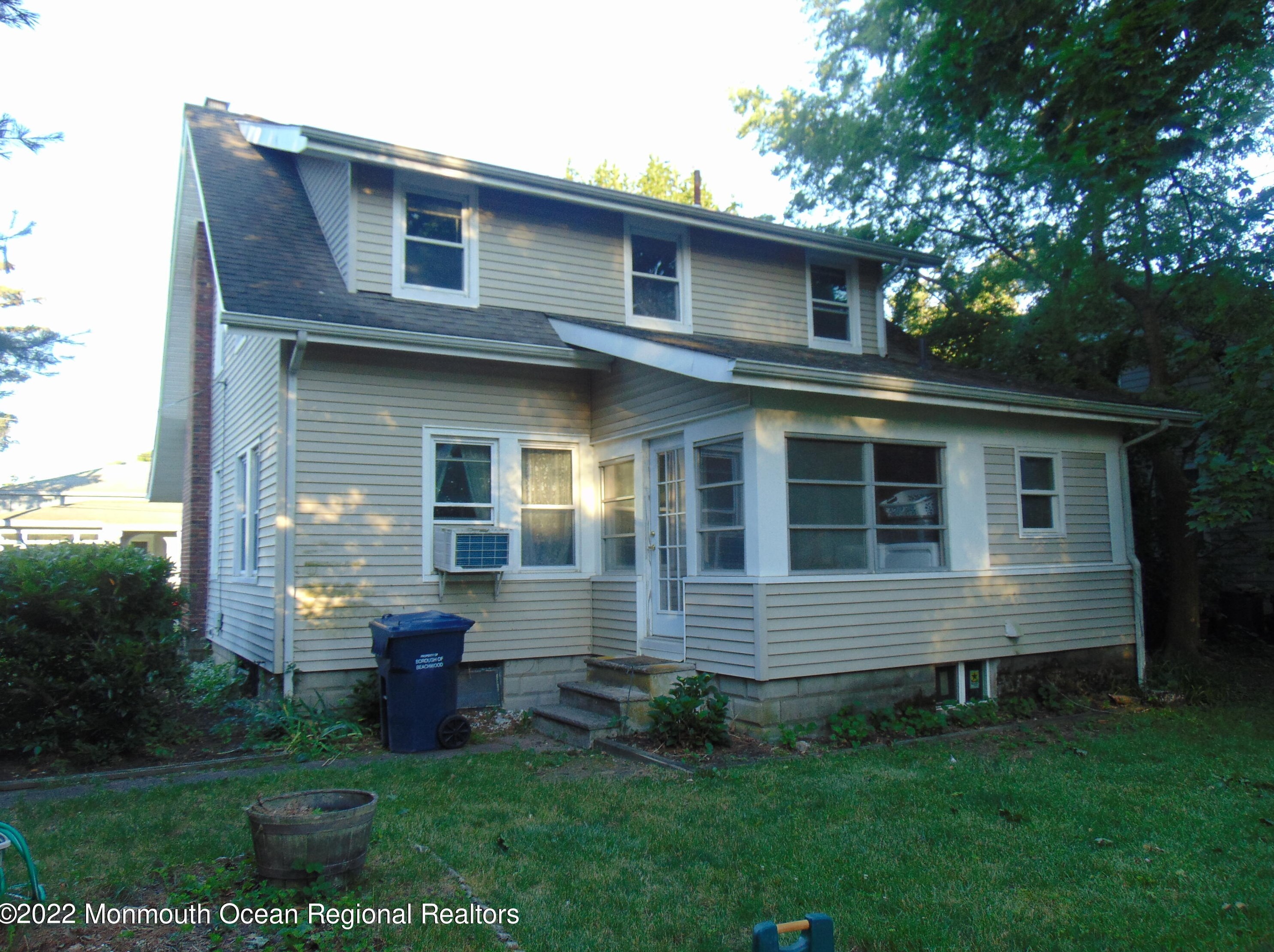 329 Barnegat Blvd, Beachwood NJ  08722-2910 exterior