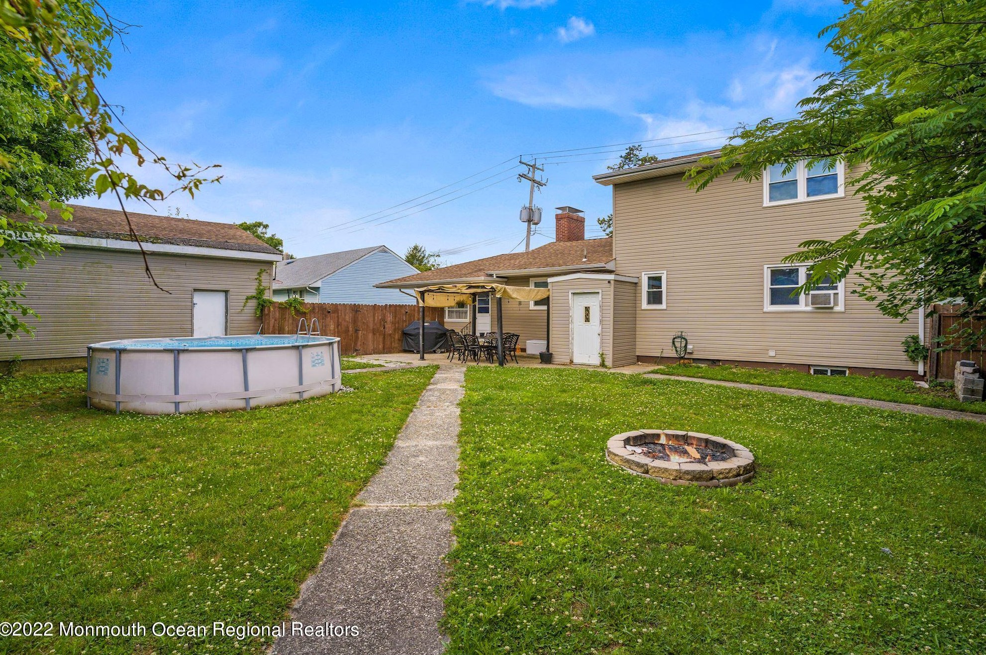 1137 Beachwood Blvd, Beachwood NJ  08722-2203 exterior