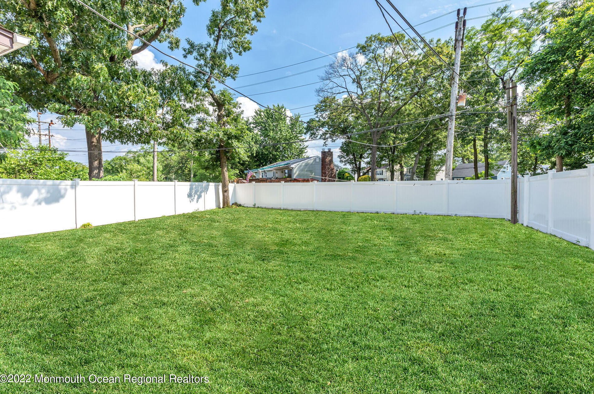 16 Newman St, Ideal Beach NJ  07734-3043 exterior