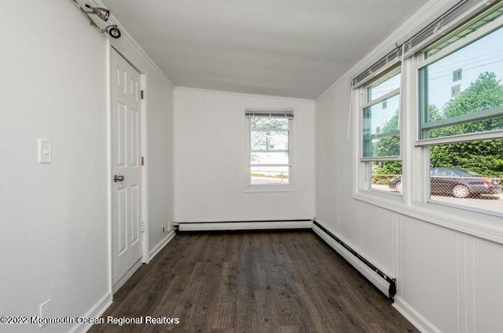 53 Maplewood Ave, Ideal Beach NJ  07734-1133 exterior