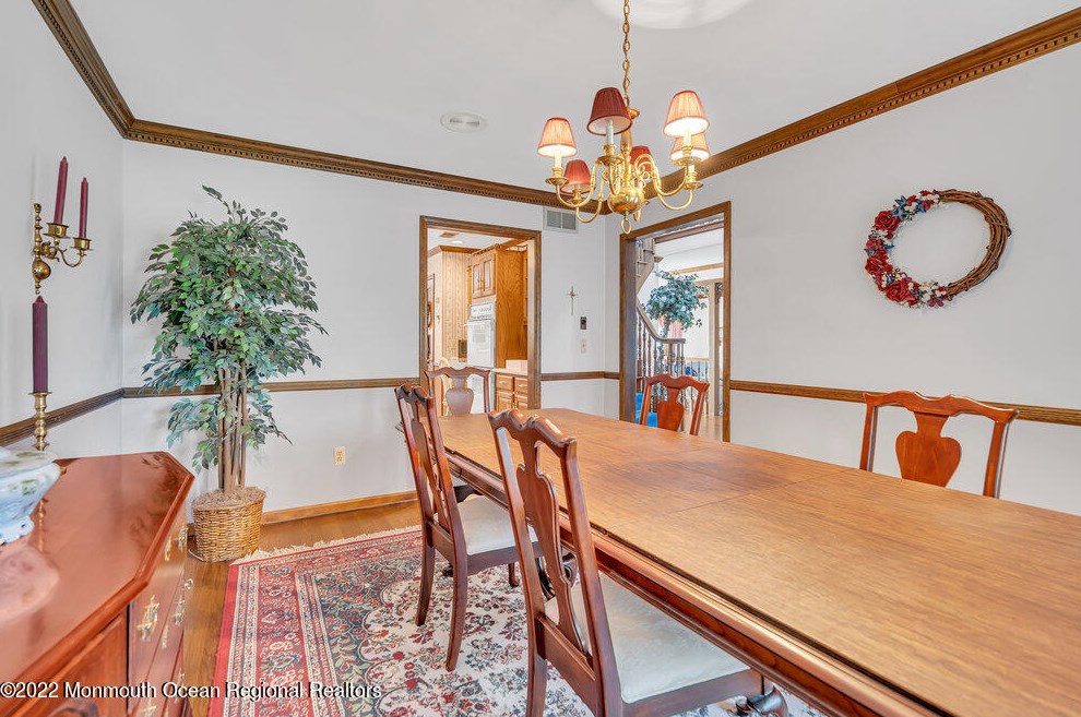 1982 Leonard Dr, Toms River NJ  08755-1501 exterior