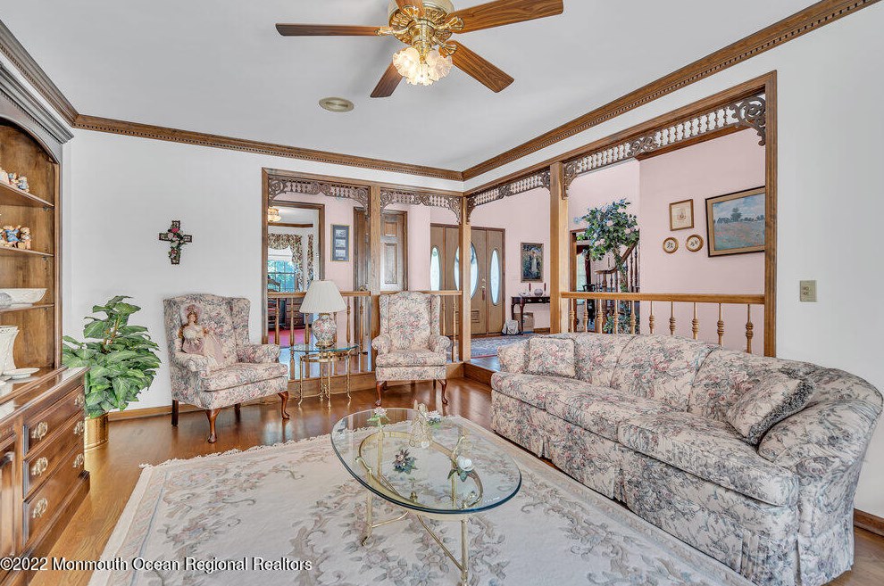 1982 Leonard Dr, Toms River NJ  08755-1501 exterior